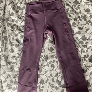 Lululemon In Movements 21” in Size 6